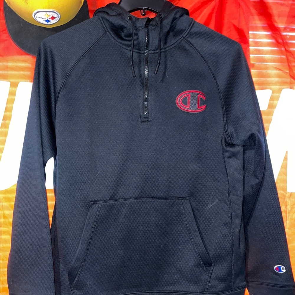 Champion Quarter zip Hoodie NWOT